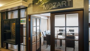 Entrance to the Mozart room